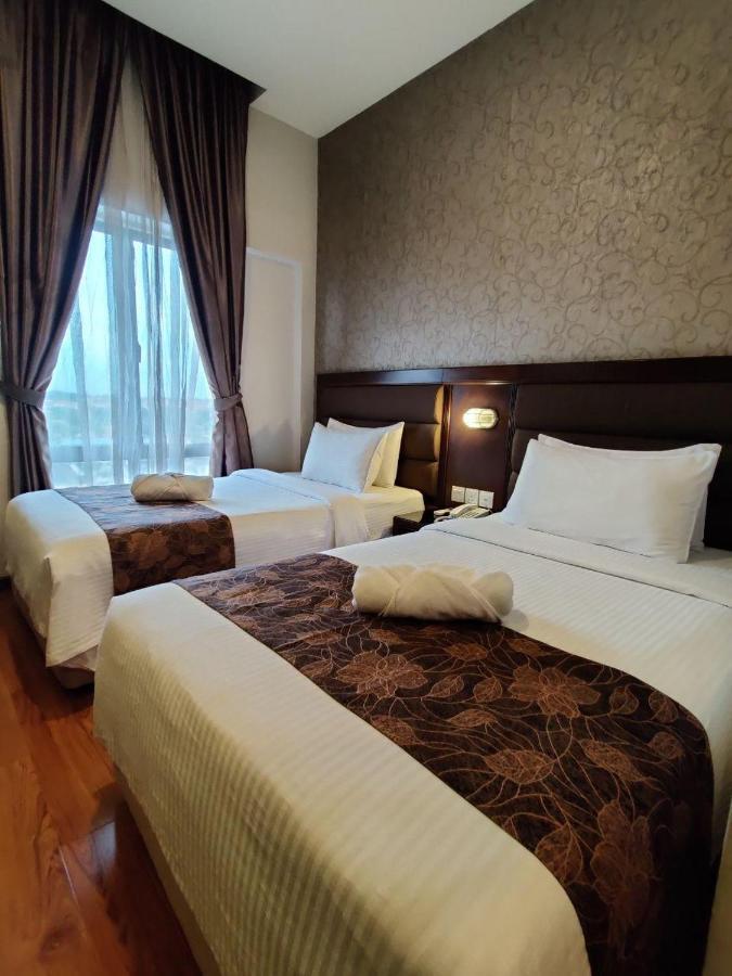 Castello Hotel Кулаи Экстерьер фото