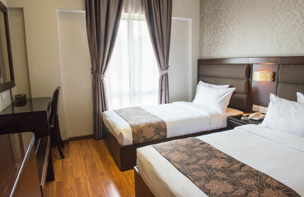 Castello Hotel Кулаи Экстерьер фото